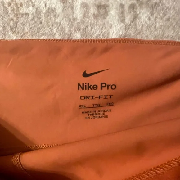 Nike Pro Dri-FIT Orange Shorts - Picture 2 of 3